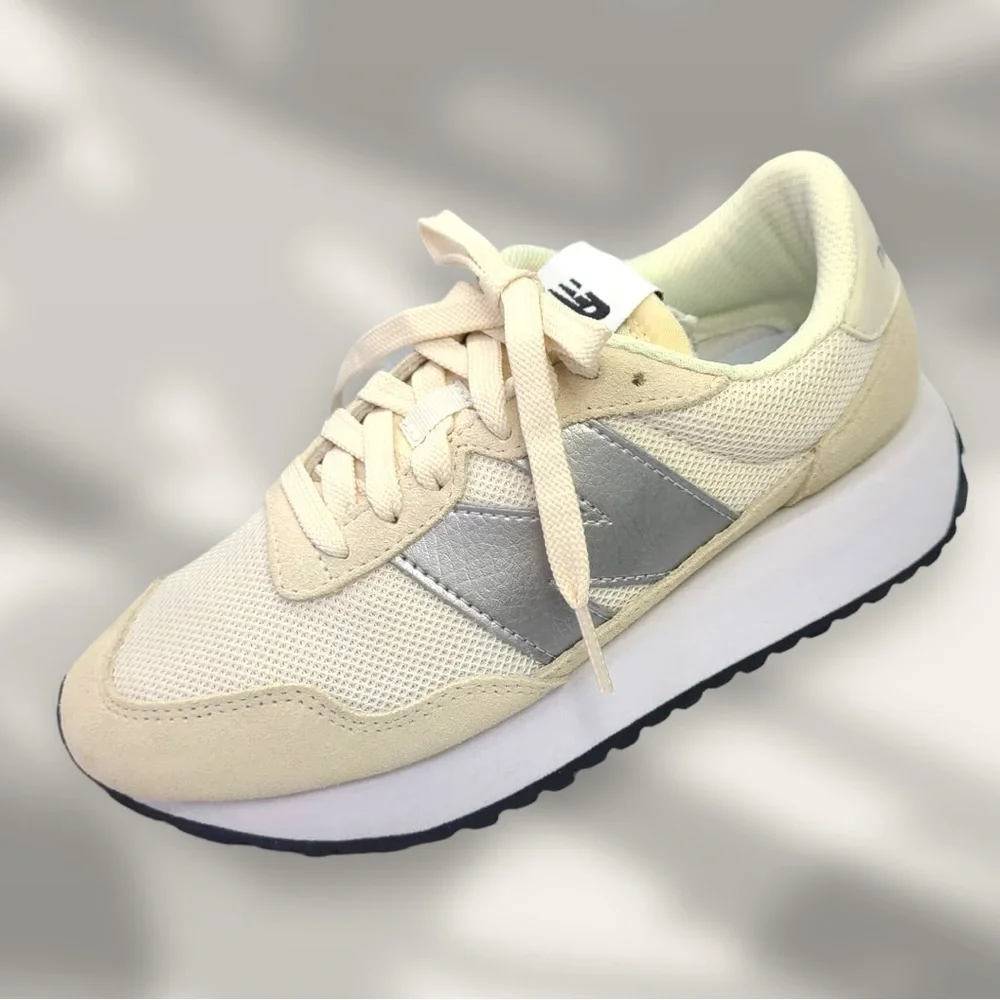 Wmns New Balance 237 trainers in off white color Size 6 - Picture 3 of 8